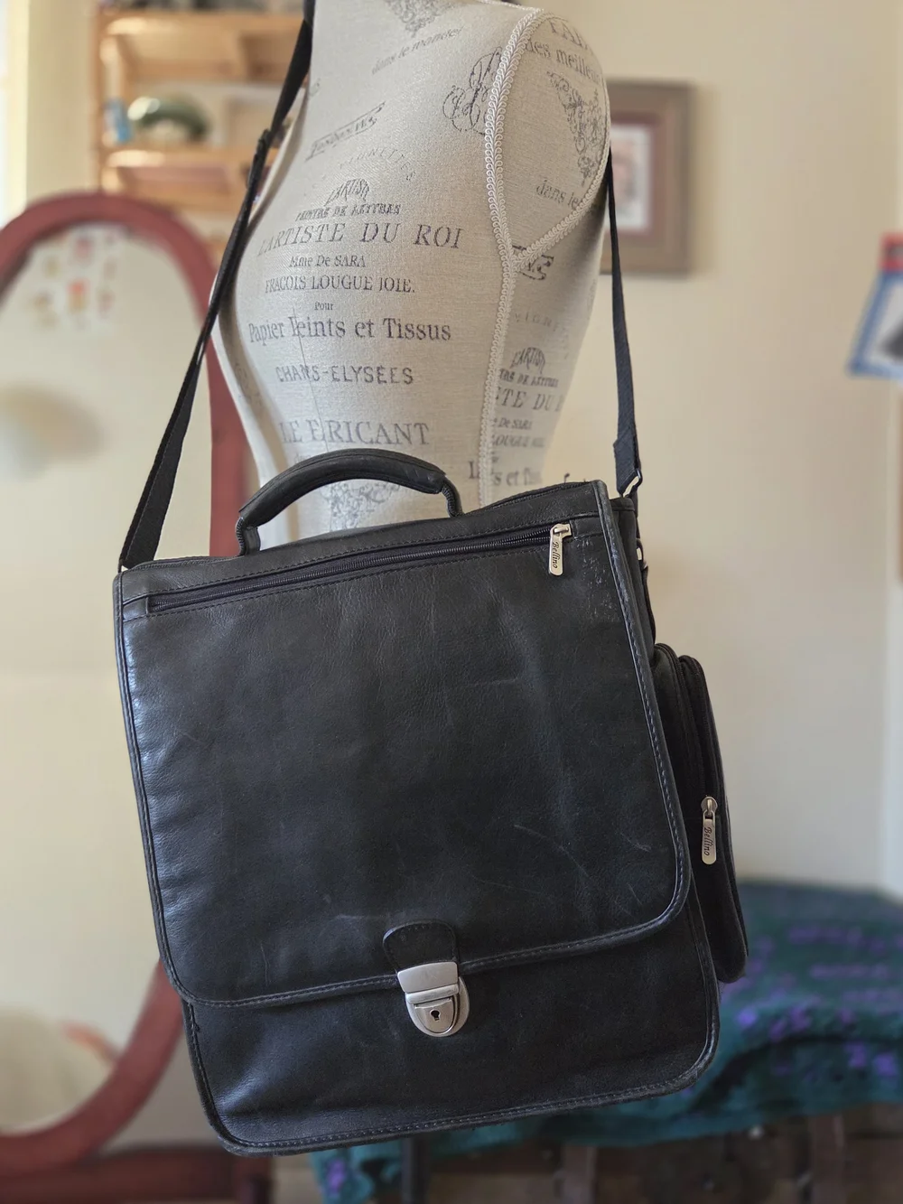 Bellino Vintage Black Leather Laptop Messenger Bag with Shoulder Strap